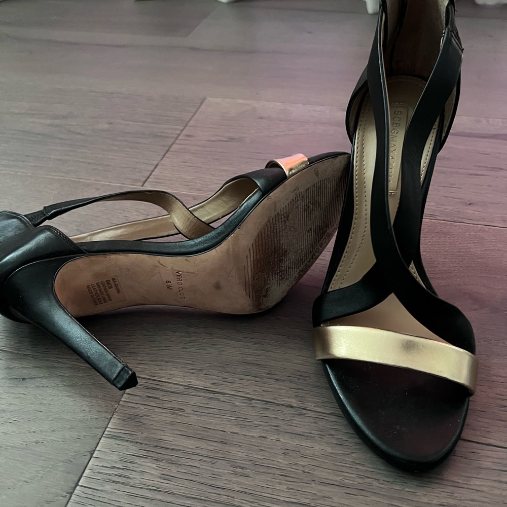 BCBG max gold and black heel